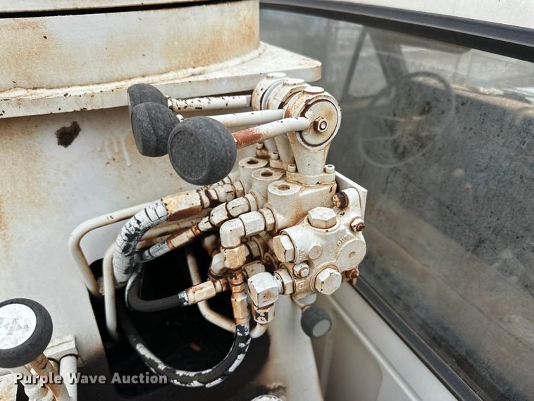 image for item DG4311 1982 Ford F603 digger derrick truck