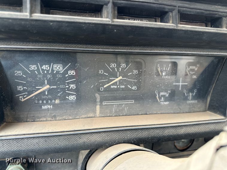 image for item DG4311 1982 Ford F603 digger derrick truck