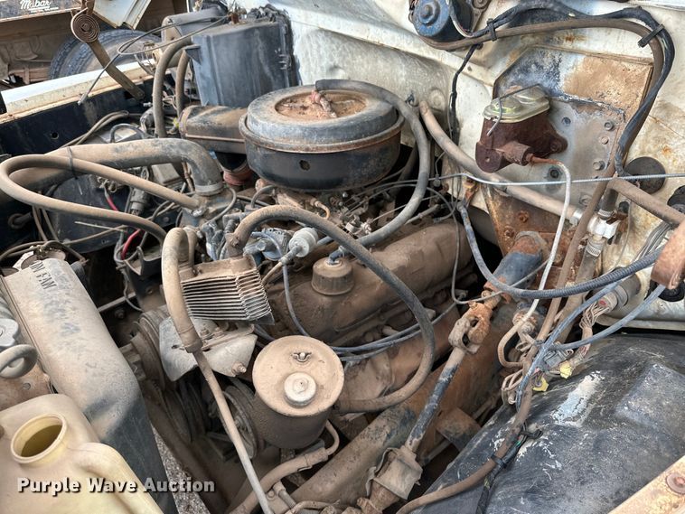 image for item DG4311 1982 Ford F603 digger derrick truck