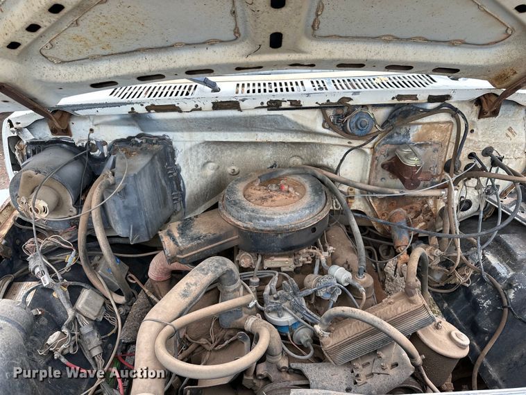 image for item DG4311 1982 Ford F603 digger derrick truck