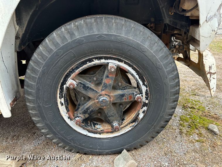 image for item DG4311 1982 Ford F603 digger derrick truck