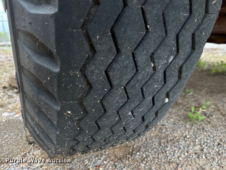 image for item DG4311 1982 Ford F603 digger derrick truck