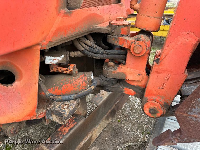 image for item DG4312 Ditch Witch R40 trencher