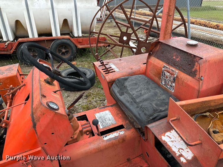 image for item DG4312 Ditch Witch R40 trencher