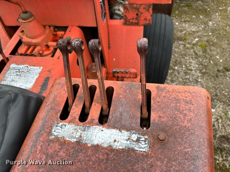 image for item DG4312 Ditch Witch R40 trencher