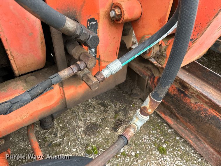 image for item DG4312 Ditch Witch R40 trencher