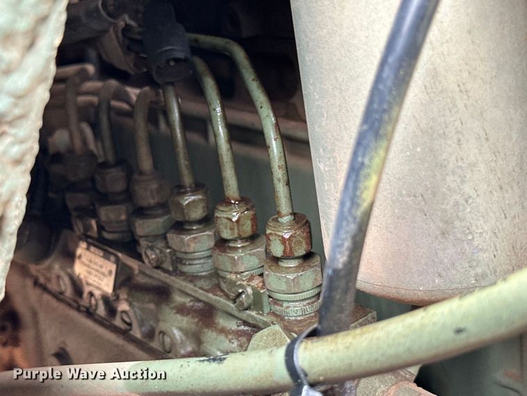 image for item DG4313 1988 Freightliner Unimog emplacement excavator