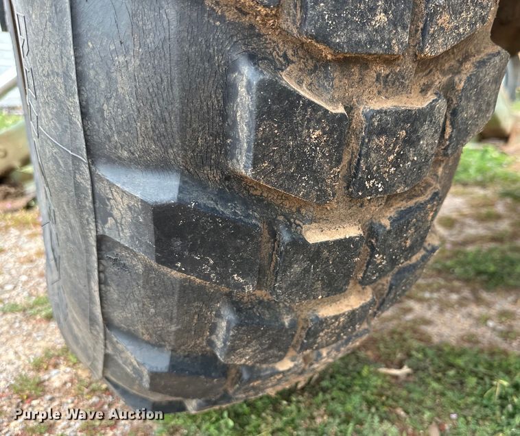 image for item DG4313 1988 Freightliner Unimog emplacement excavator