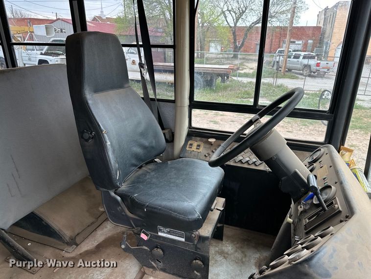 image for item DG4314 1996 Thomas Built school bus