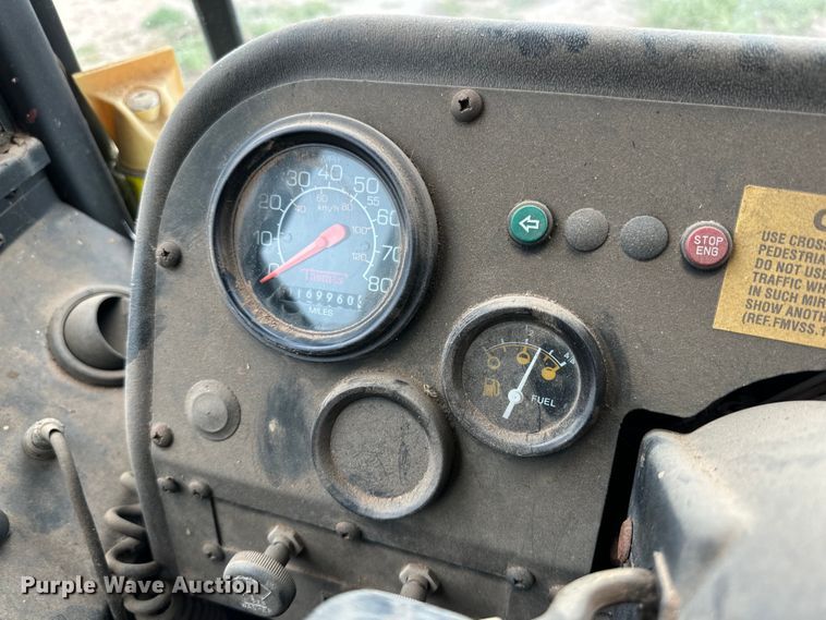 image for item DG4314 1996 Thomas Built school bus