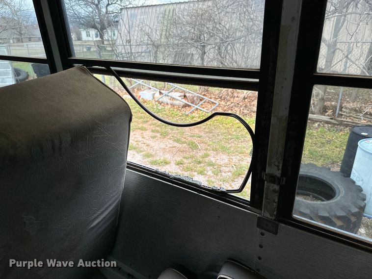 image for item DG4314 1996 Thomas Built school bus