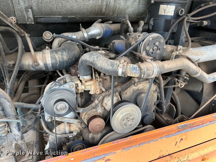 image for item DG4314 1996 Thomas Built school bus