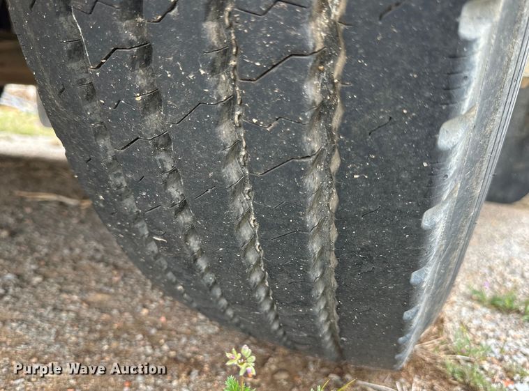 image for item DG4314 1996 Thomas Built school bus