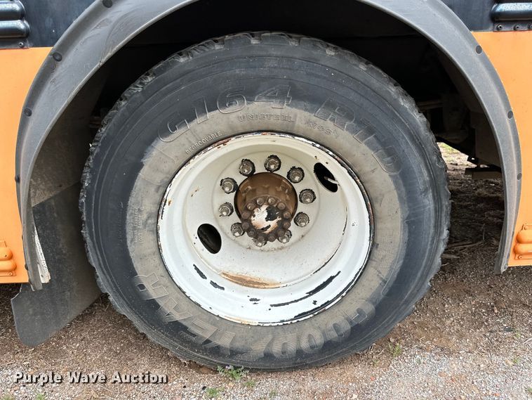 image for item DG4314 1996 Thomas Built school bus