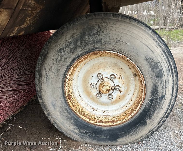 image for item DG4315 Elgin Pelican P sweeper