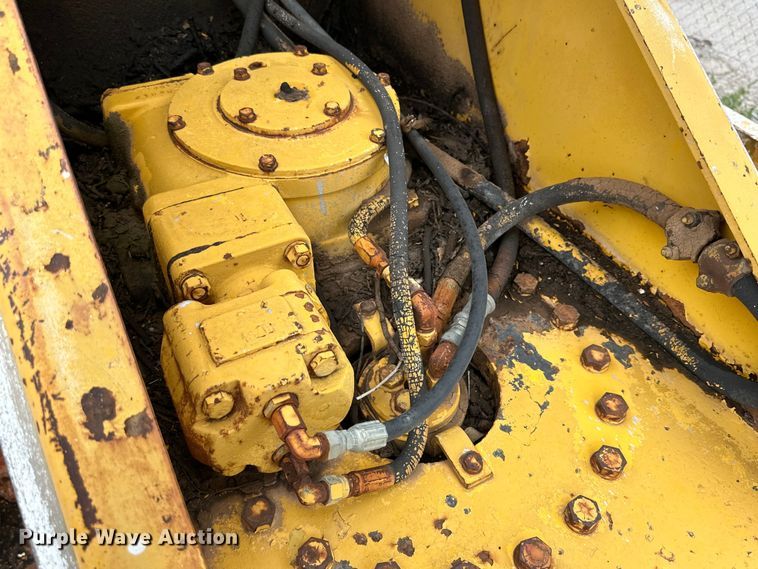 image for item DG4316 1968 Ford 600 bucket truck