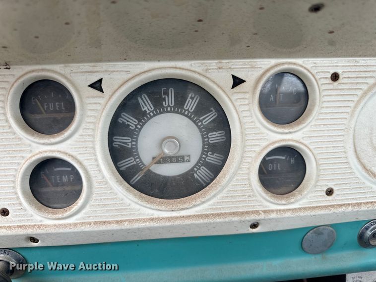 image for item DG4316 1968 Ford 600 bucket truck