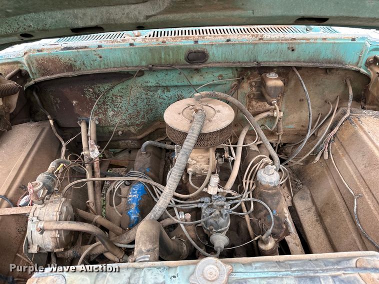 image for item DG4316 1968 Ford 600 bucket truck