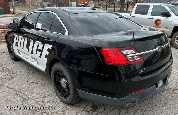 image for item DG4318 2013 Ford Taurus Police Interceptor 
