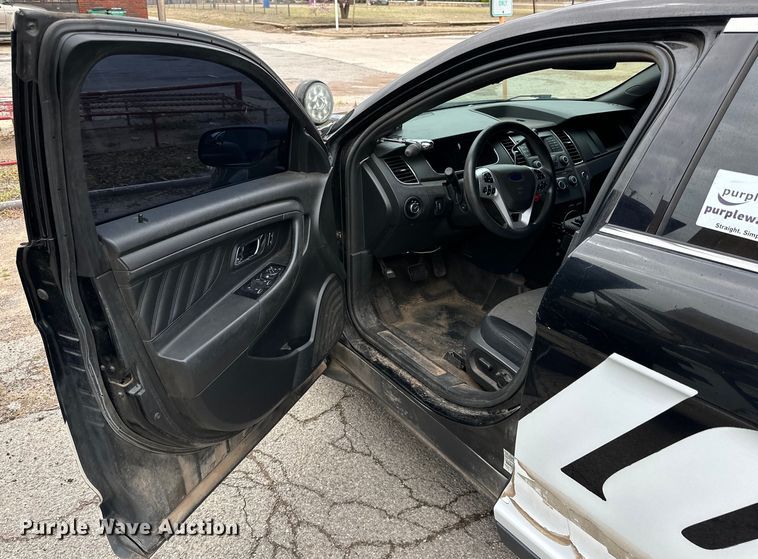 image for item DG4318 2013 Ford Taurus Police Interceptor 