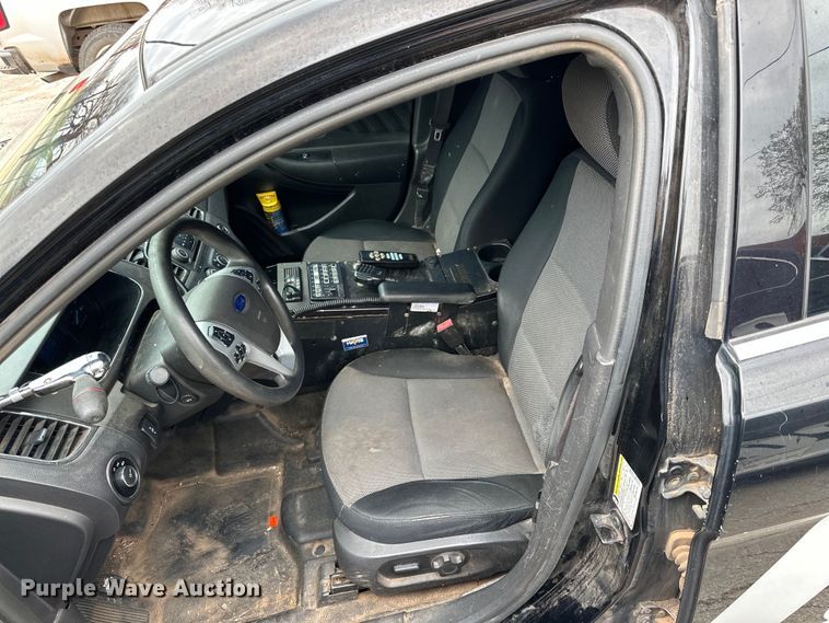 image for item DG4318 2013 Ford Taurus Police Interceptor 