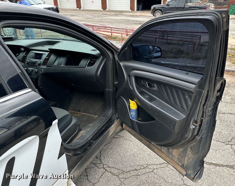 image for item DG4318 2013 Ford Taurus Police Interceptor 