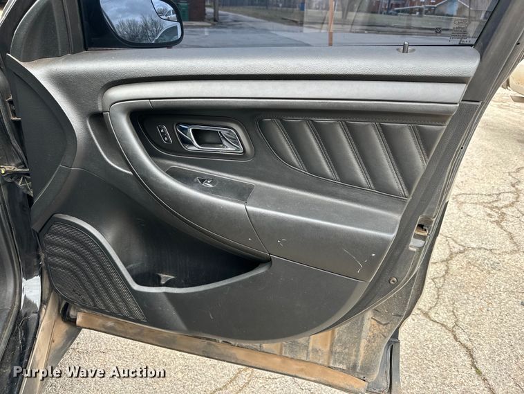 image for item DG4318 2013 Ford Taurus Police Interceptor 