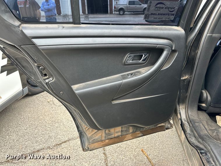 image for item DG4318 2013 Ford Taurus Police Interceptor 