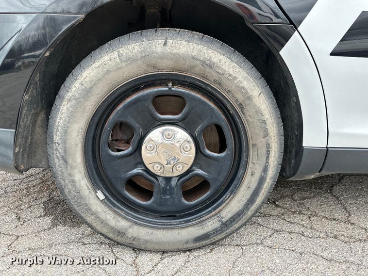 image for item DG4318 2013 Ford Taurus Police Interceptor 