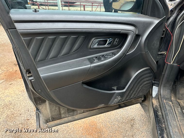 image for item DG4319 2013 Ford Taurus Police Interceptor 