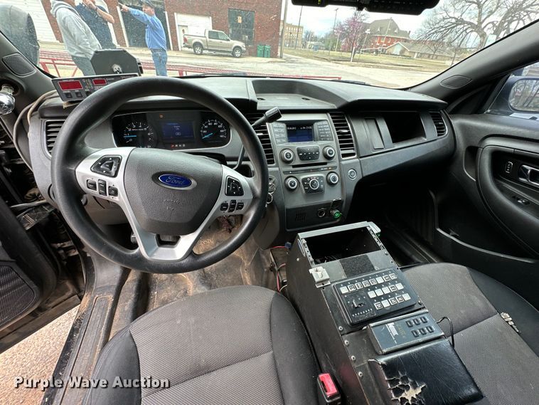 image for item DG4319 2013 Ford Taurus Police Interceptor 