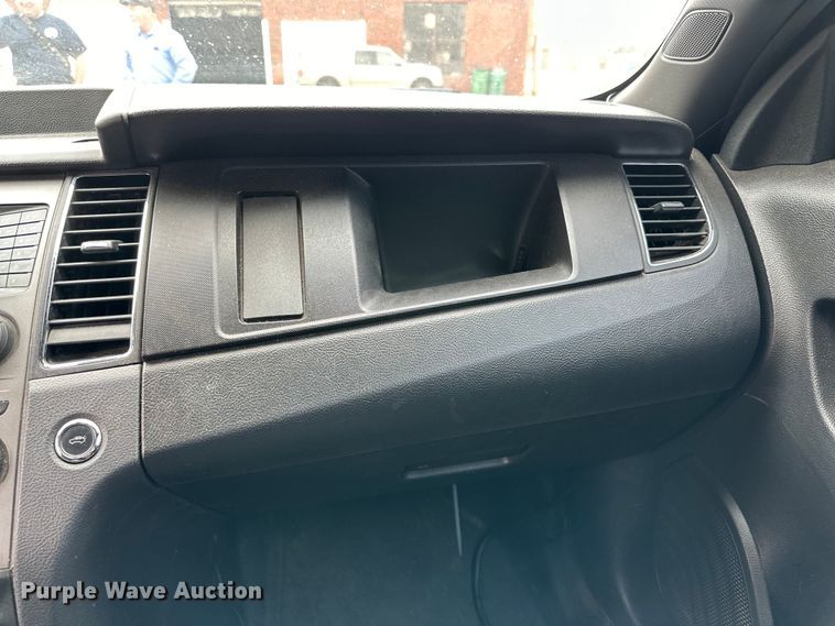 image for item DG4319 2013 Ford Taurus Police Interceptor 