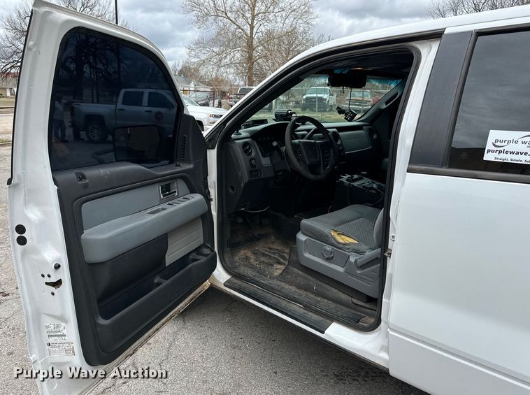 image for item DG4320 2011 Ford F150 SuperCrew pickup truck