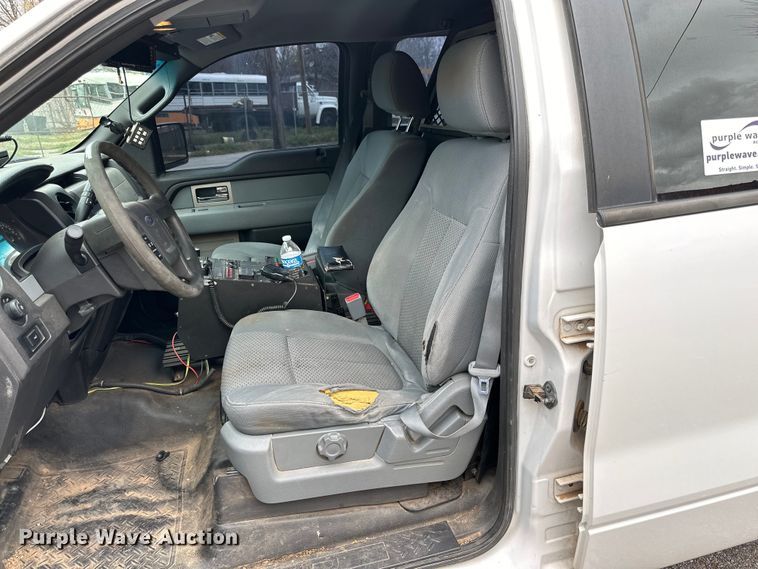 image for item DG4320 2011 Ford F150 SuperCrew pickup truck