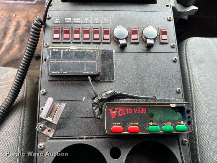 image for item DG4320 2011 Ford F150 SuperCrew pickup truck