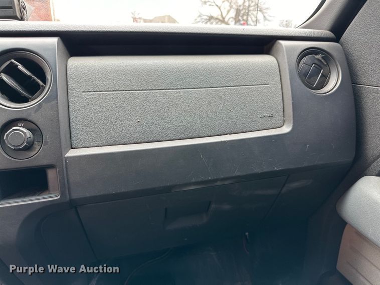 image for item DG4320 2011 Ford F150 SuperCrew pickup truck