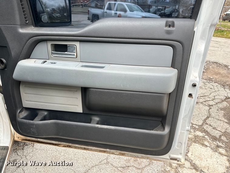 image for item DG4320 2011 Ford F150 SuperCrew pickup truck