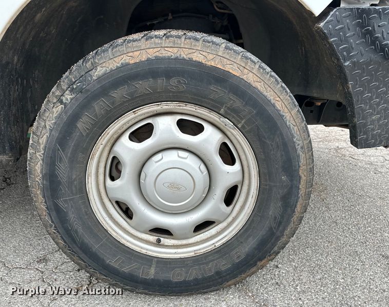 image for item DG4320 2011 Ford F150 SuperCrew pickup truck