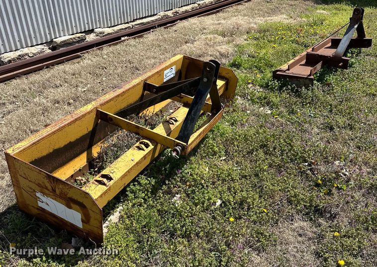 image for item DG4324 (2) box blades 