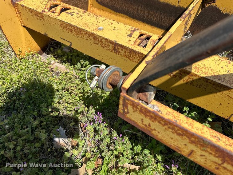 image for item DG4324 (2) box blades 