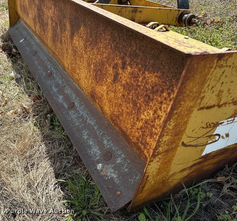 image for item DG4324 (2) box blades 