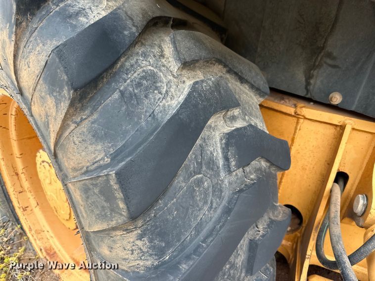 image for item DG4325 1998 Case 580L Series 2 backhoe