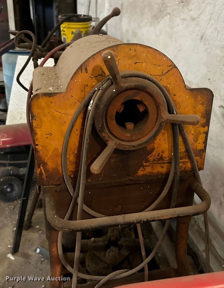 image for item DG4349 Oster pipe threader