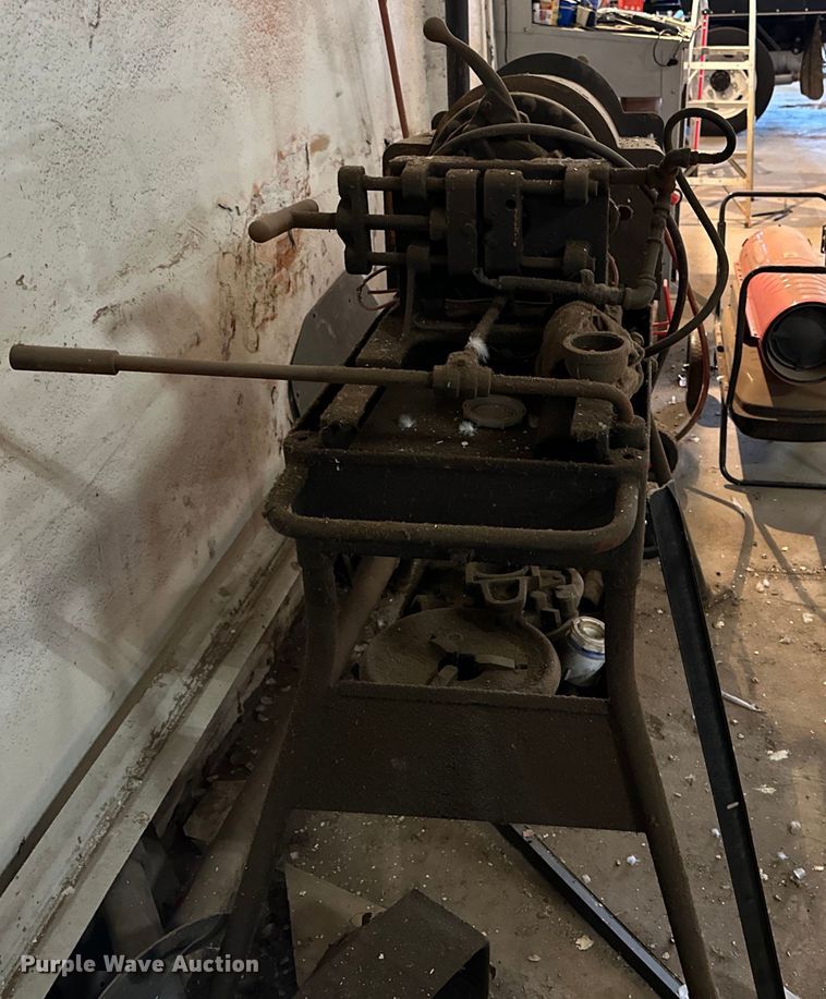 image for item DG4349 Oster pipe threader