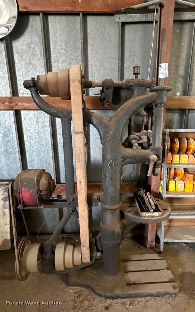 image for item DG4351 Cadillac Machinery drill press