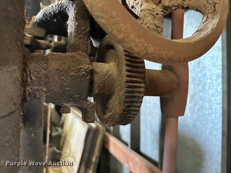 image for item DG4351 Cadillac Machinery drill press