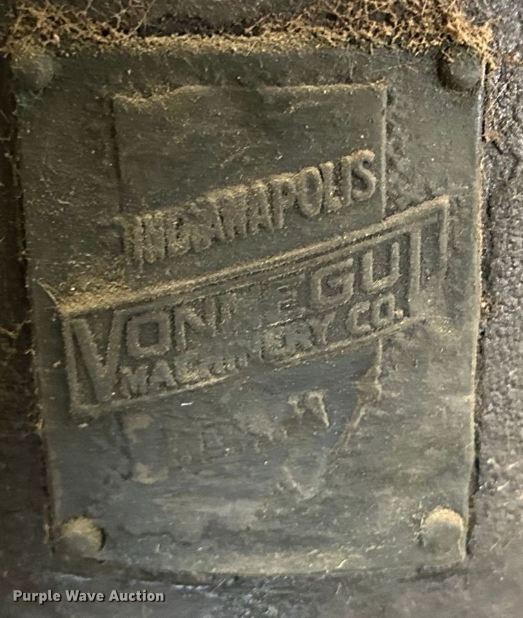 image for item DG4351 Cadillac Machinery drill press