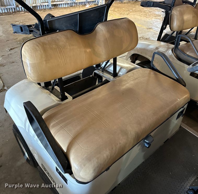 image for item DG4354 (4) EZ-GO golf carts