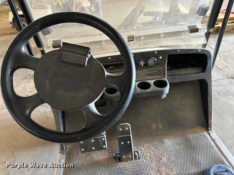 image for item DG4354 (4) EZ-GO golf carts