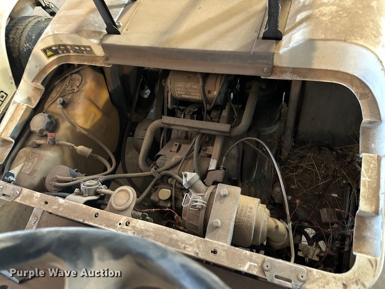 image for item DG4354 (4) EZ-GO golf carts